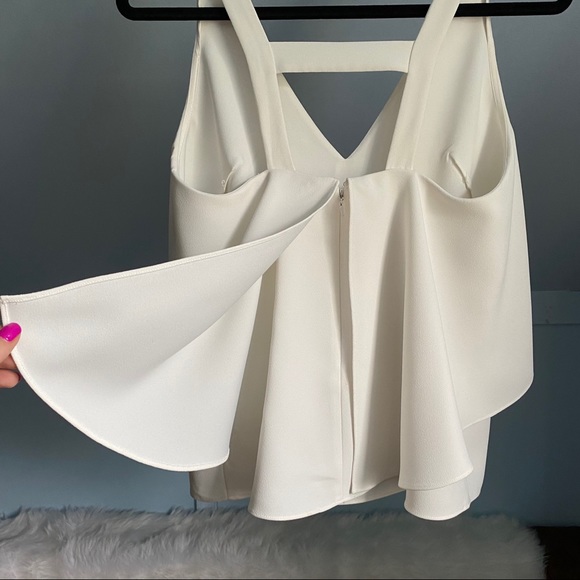 Intermix White Leah Sleeveless Vneck Tank - Picture 12 of 17